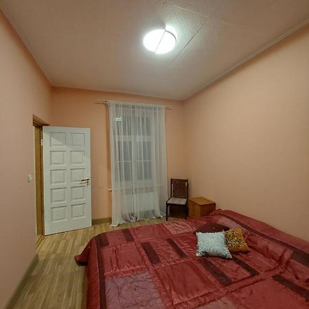 Pils Ielas Apartamenti Кандава Экстерьер фото