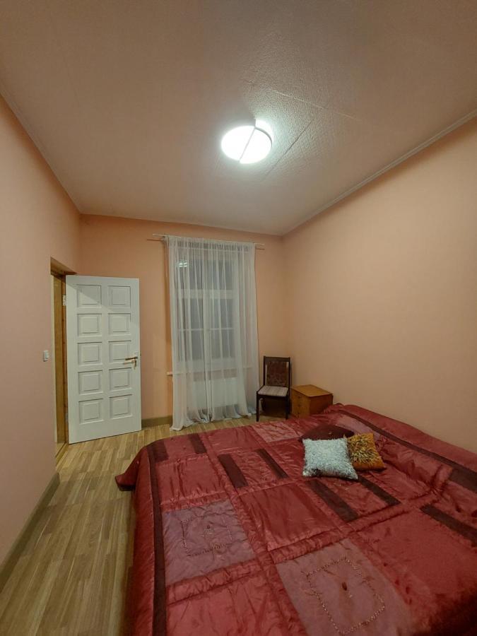 Pils Ielas Apartamenti Кандава Экстерьер фото